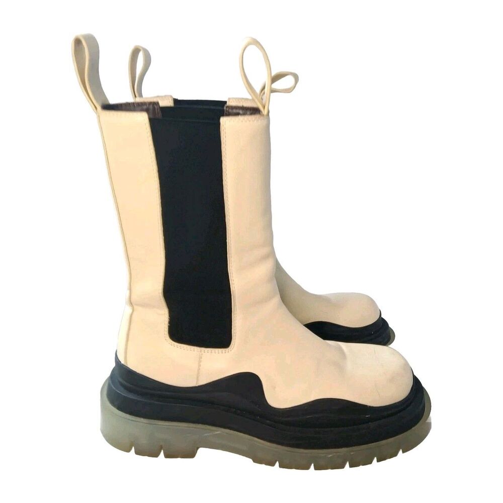 Bottega Veneta Tire Chelsea Boots Women's Size 40 Cream Black Transparent